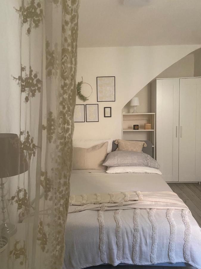 Maison Rebecca Carpi Bagian luar foto