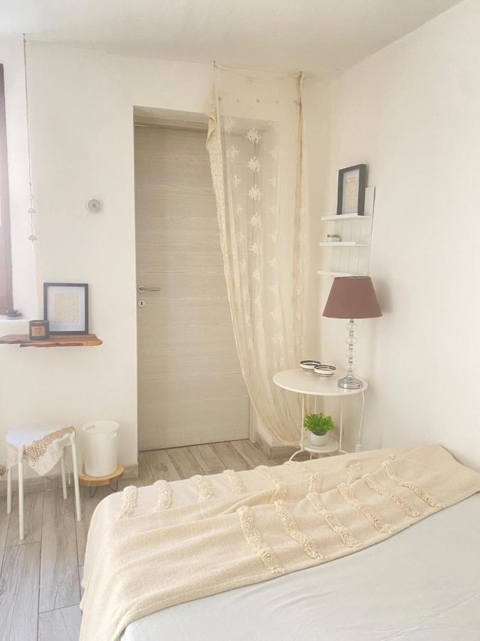 Maison Rebecca Carpi Bagian luar foto