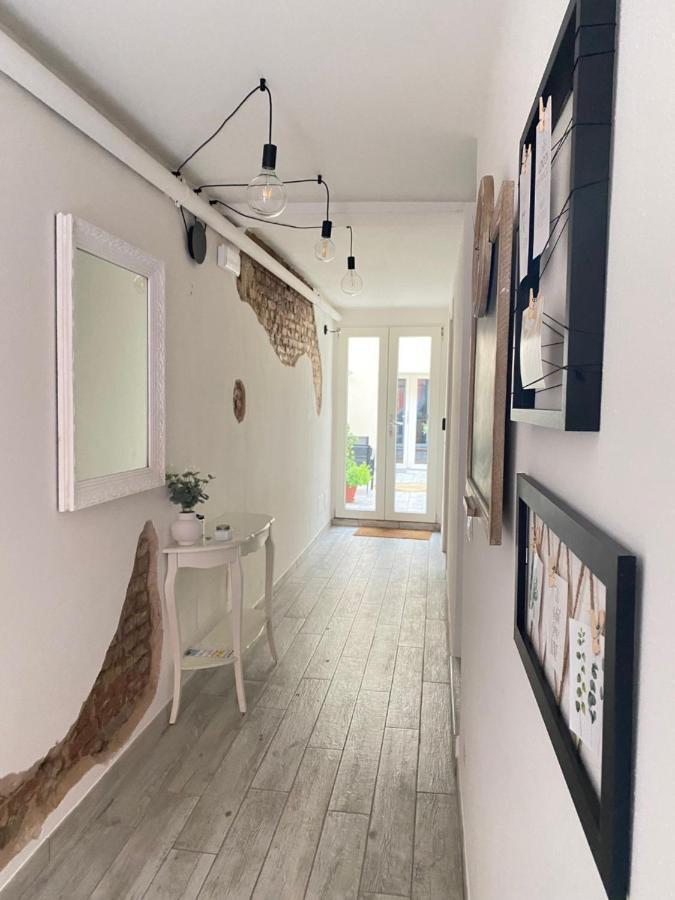 Maison Rebecca Carpi Bagian luar foto